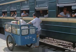 绿皮火车视频,一段难忘的怀旧之旅
